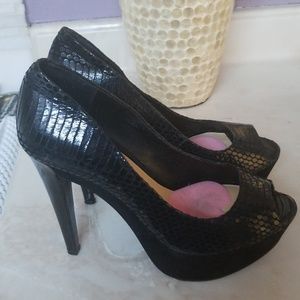 High heel shoe